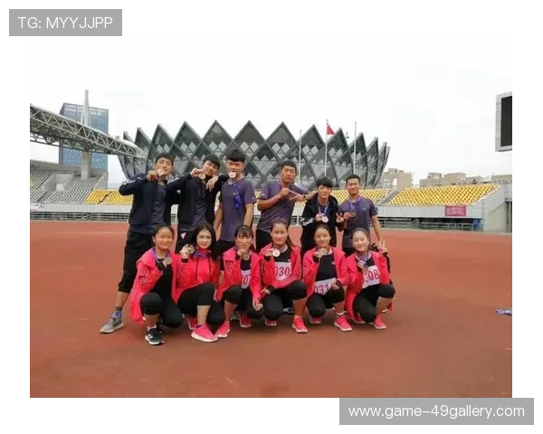 维族足球球星崛起之路探秘 展现民族风采与体育精神的完美融合