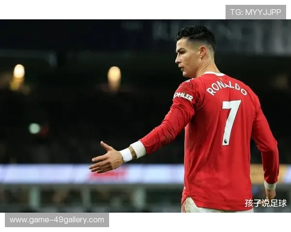 足球场上的闪耀明星：聚焦11号球员的传奇与荣耀